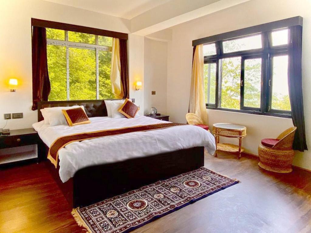 Daksha Pelling Nest Hotel Exterior foto